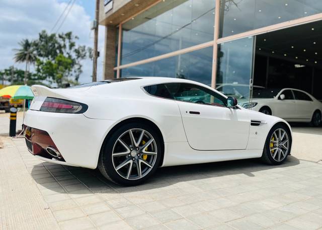 https://images10.gaadi.com/usedcar_image/4624788/original/21a2f8e2badc42d149edeee178142c2b.jpg?imwidth=6401
