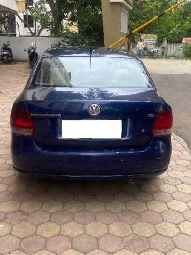 https://images10.gaadi.com/usedcar_image/4624790/original/processed_cf30dbde-9d36-4819-8687-1a69167fe636.jpeg?imwidth=6402