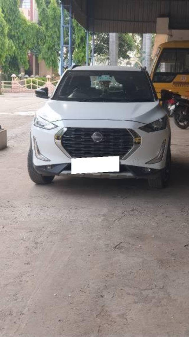 https://images10.gaadi.com/usedcar_image/4624806/original/processed_ad84fae1-e9b7-42e3-a200-2417faf0cdad.jpg?imwidth=6400