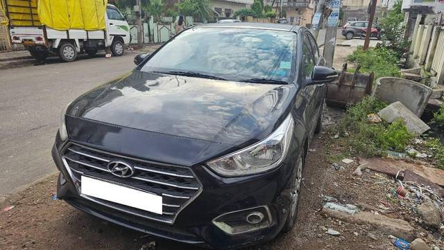 https://images10.gaadi.com/usedcar_image/4624879/original/processed_179be297-9216-4513-b04f-22ca6263f770.jpg?imwidth=6402