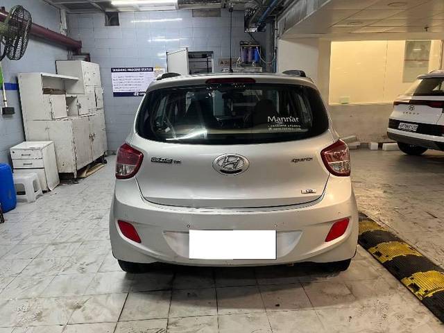 https://images10.gaadi.com/usedcar_image/4624939/original/processed_ce98ba5f-31de-4522-b494-1fc6b8c15d1c.jpeg?imwidth=6402