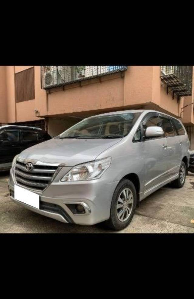 https://images10.gaadi.com/usedcar_image/4624943/original/processed_e68b56a9-4bb5-406e-ae0b-610cb587d653.jpeg?imwidth=6401