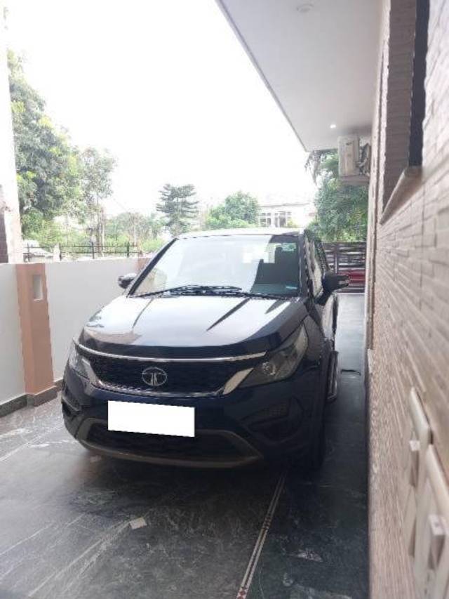 https://images10.gaadi.com/usedcar_image/4624961/original/processed_eb4967e9-3d82-47c2-b0cf-c2a8b0f53ae1.jpg?imwidth=6401