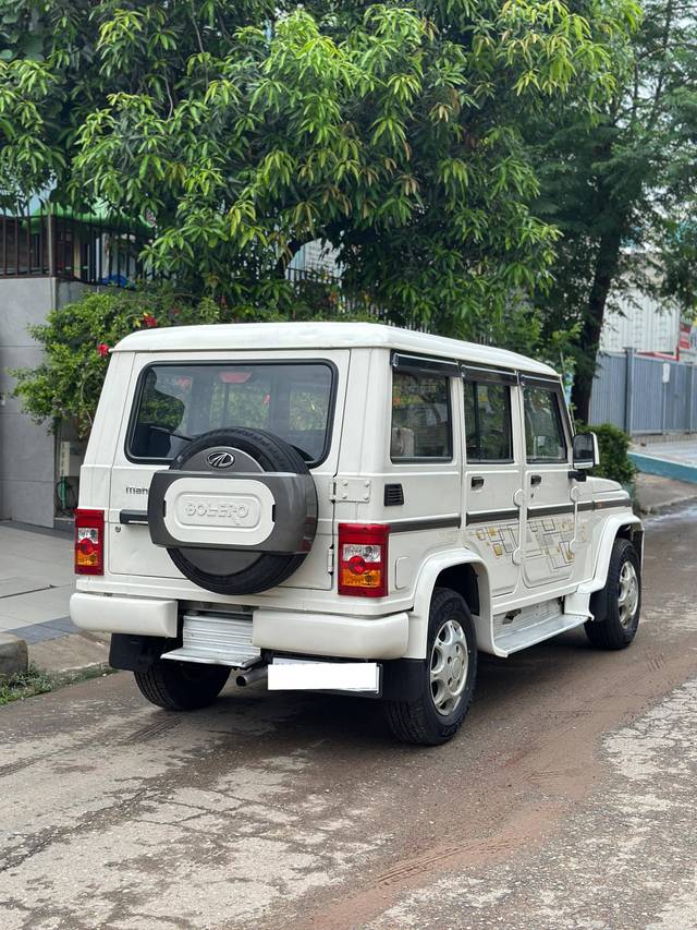 https://images10.gaadi.com/usedcar_image/4624985/original/processed_019246b392e6b4cbfa2f78dae6f121c5.jpg?imwidth=6400