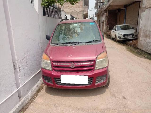 https://images10.gaadi.com/usedcar_image/4625022/original/processed_efe50ecf-6087-4c8c-b9d7-fe13f6b005a6.jpg?imwidth=6402