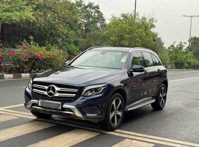 https://images10.gaadi.com/usedcar_image/4625053/original/processed_b82c4d43421c13906d1abb8c9e87c04f.jpg?imwidth=6400