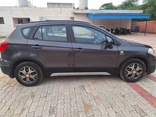 https://images10.gaadi.com/usedcar_image/4625114/original/processed_5e59f3a43670f6db67bdd959c0aff0ae.jpg?imwidth=6401
