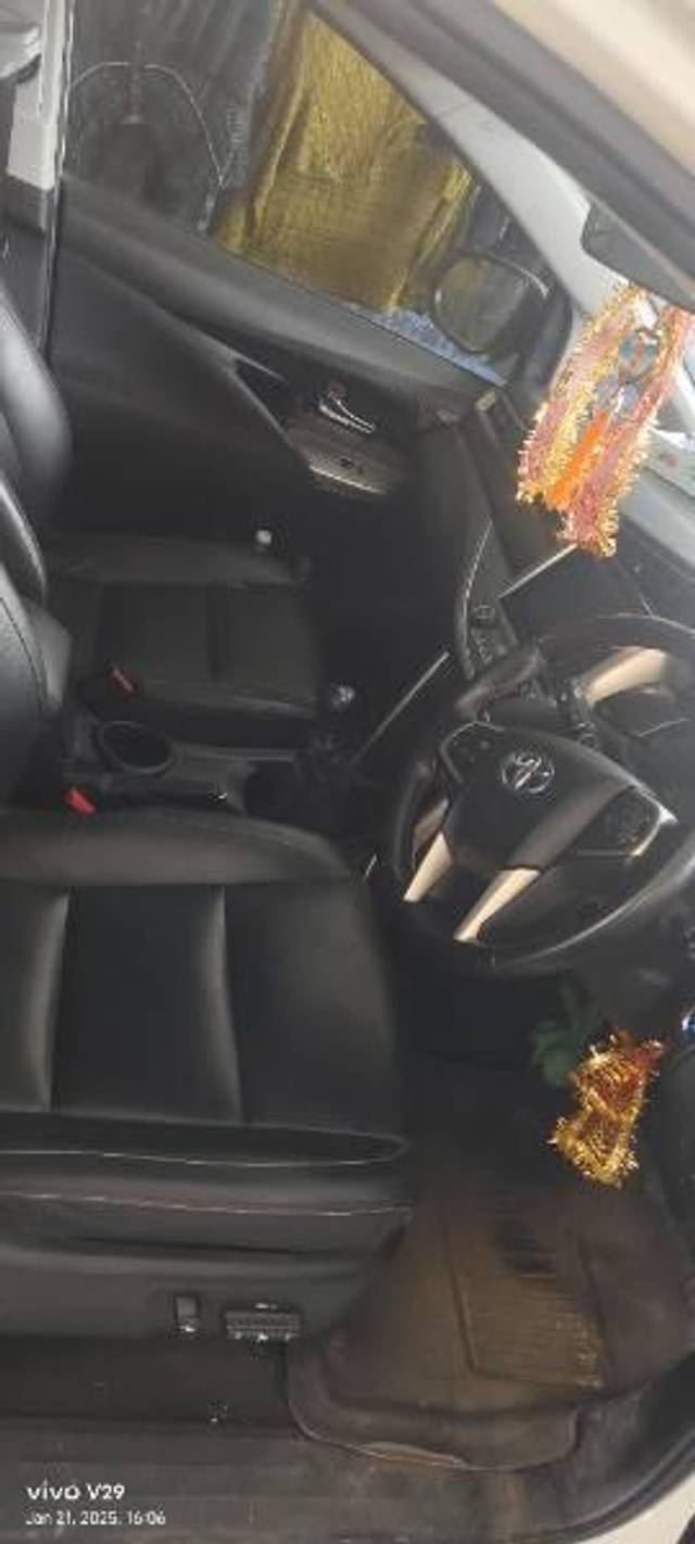 https://images10.gaadi.com/usedcar_image/4625146/original/processed_eea66336-2deb-4871-baeb-8e1cdd1ca73e.jpg?imwidth=6402
