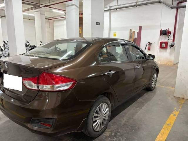https://images10.gaadi.com/usedcar_image/4625157/original/processed_5bcc2224-7a04-4b64-87e2-fbd46ca1269d.jpeg?imwidth=6401
