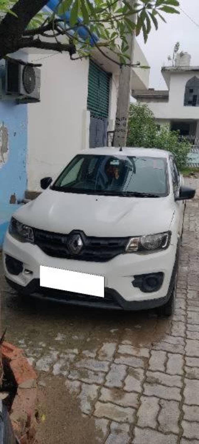 https://images10.gaadi.com/usedcar_image/4625159/original/processed_760b2e2c-5096-4fe7-bee5-7a86812ea7b4.jpg?imwidth=6402