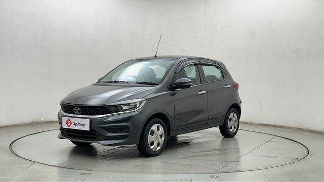 https://images10.gaadi.com/usedcar_image/4625161/original/288509ba1fddf254488d8aa7bb228ae7.JPG?imwidth=6400