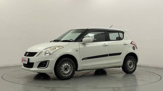 https://images10.gaadi.com/usedcar_image/4625196/original/791b5aa9ec6a49ed689e0214750588ab.JPG?imwidth=6400