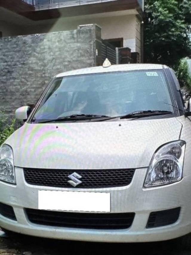 https://images10.gaadi.com/usedcar_image/4625199/original/processed_48a95dab-aa06-4e71-b965-e9da359db1e6.jpg?imwidth=6400