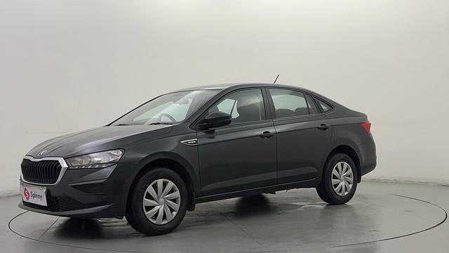 https://images10.gaadi.com/usedcar_image/4625223/original/b192448a6a324cb9b3d7e09d8e6d92c1.JPG?imwidth=6400