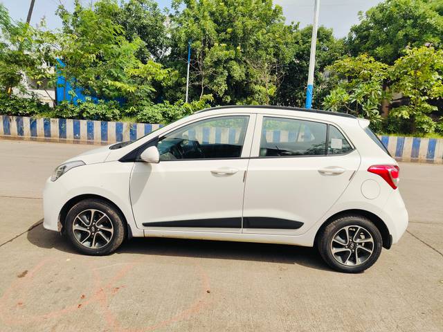 https://images10.gaadi.com/usedcar_image/4625259/original/3289a43a358d77663fb9f74738c07fca.jpg?imwidth=6402