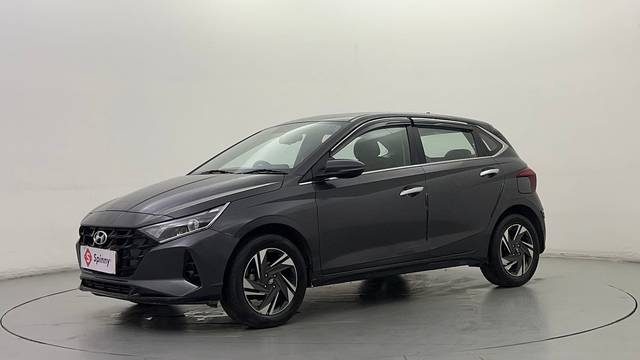 https://images10.gaadi.com/usedcar_image/4625264/original/d1dbccde3ea3b2470a6f606532dd9f45.JPG?imwidth=6400