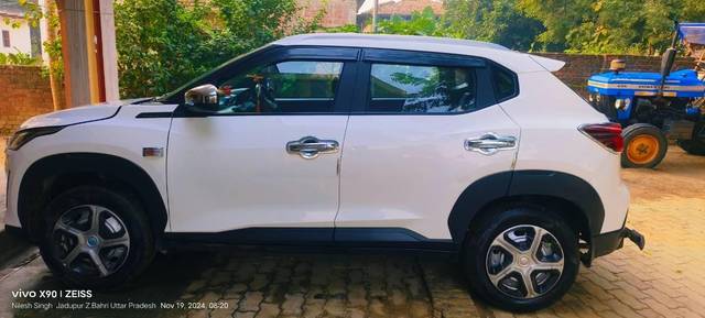 https://images10.gaadi.com/usedcar_image/4625286/original/processed_c0646aa3-b9f9-428a-8d80-64847ed6fd72.jpg?imwidth=6402