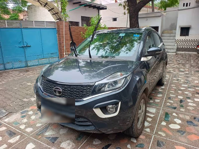https://images10.gaadi.com/usedcar_image/4625287/original/93882cd4-8dd1-4b29-a81c-79c2d9c2bf09.png?imwidth=6402