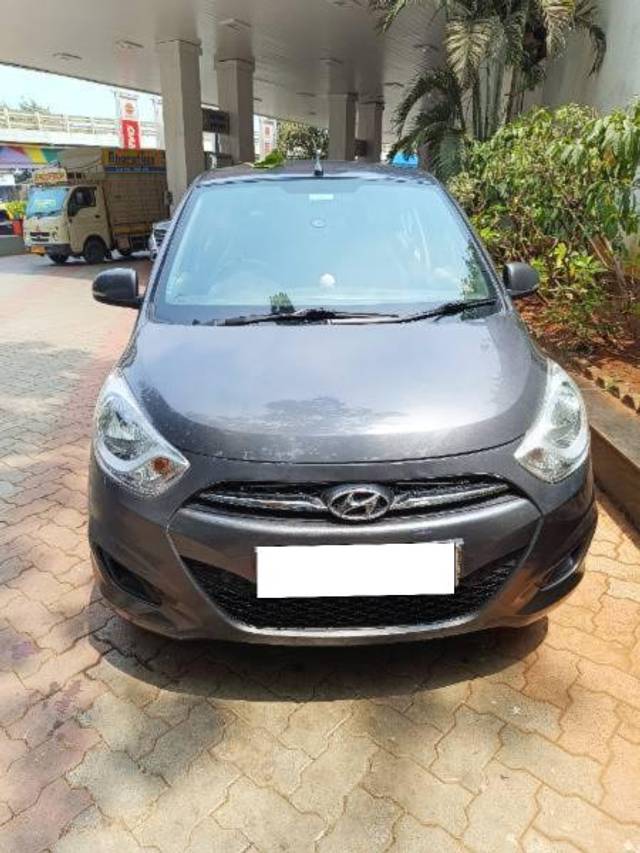 https://images10.gaadi.com/usedcar_image/4625289/original/processed_d8f87126-9aa3-4465-a537-e381a1efea46.jpg?imwidth=6401