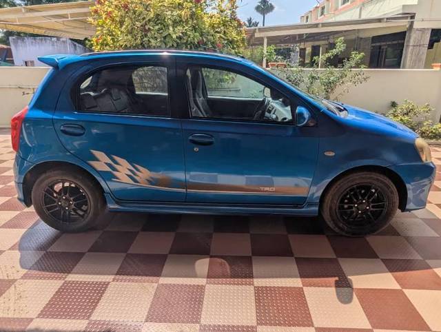 https://images10.gaadi.com/usedcar_image/4625297/original/processed_355573c4-f207-4a1c-aef0-60472dbce088.jpg?imwidth=6401