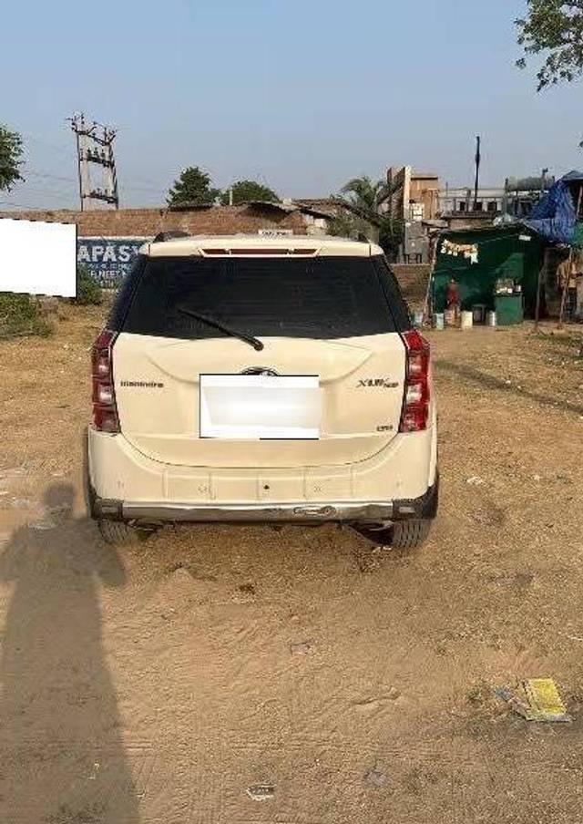 https://images10.gaadi.com/usedcar_image/4625303/original/processed_7ded9d8d-6fc1-4ba9-8563-03c35c4966b7.jpeg?imwidth=6402
