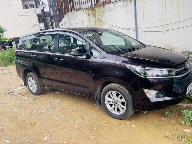 https://images10.gaadi.com/usedcar_image/4625319/original/processed_080e94a3-1c67-4b24-a826-65b9cd15adb4.jpg?imwidth=6402