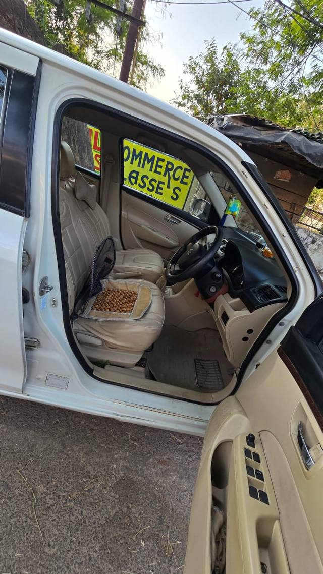 https://images10.gaadi.com/usedcar_image/4625333/original/2c8277982d69566abbcf4fe4cd743eb9.jpg?imwidth=6401