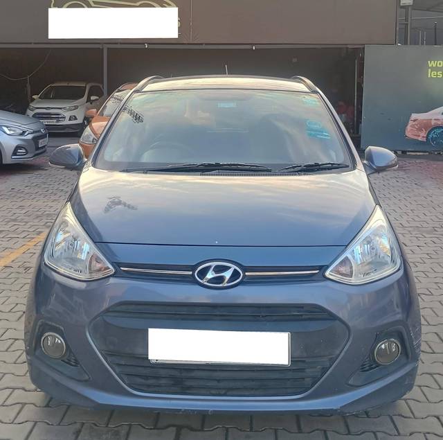 https://images10.gaadi.com/usedcar_image/4625364/original/processed_d334a595-ad48-4060-b912-7f2a808237dd.jpg?imwidth=6400