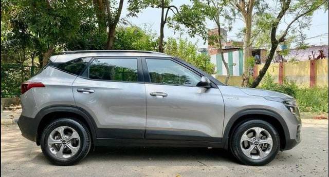 https://images10.gaadi.com/usedcar_image/4625366/original/2d409006f0b8e7a7f8ab8132ed0aa16e.jpg?imwidth=6401
