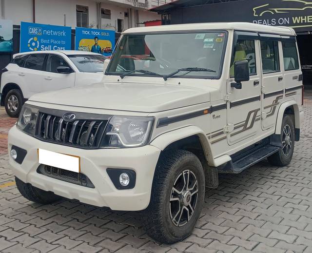 https://images10.gaadi.com/usedcar_image/4625372/original/processed_6da4fa15-3f72-4631-84b4-13d61478eac7.jpg?imwidth=6402