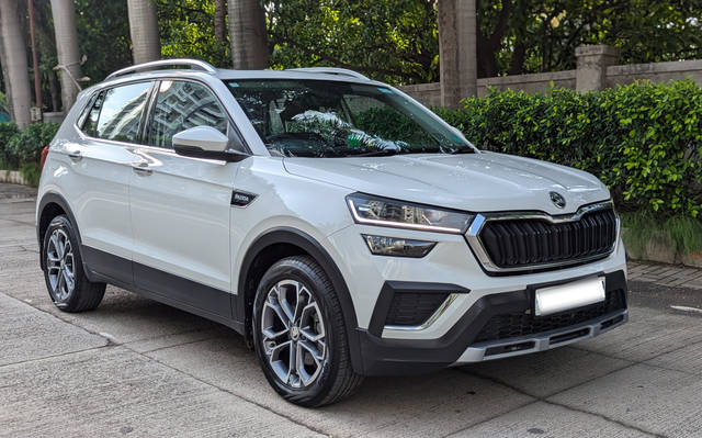 https://images10.gaadi.com/usedcar_image/4625375/original/processed_9349c5947cf19cf9904872fcb3a1aff5.png?imwidth=6400