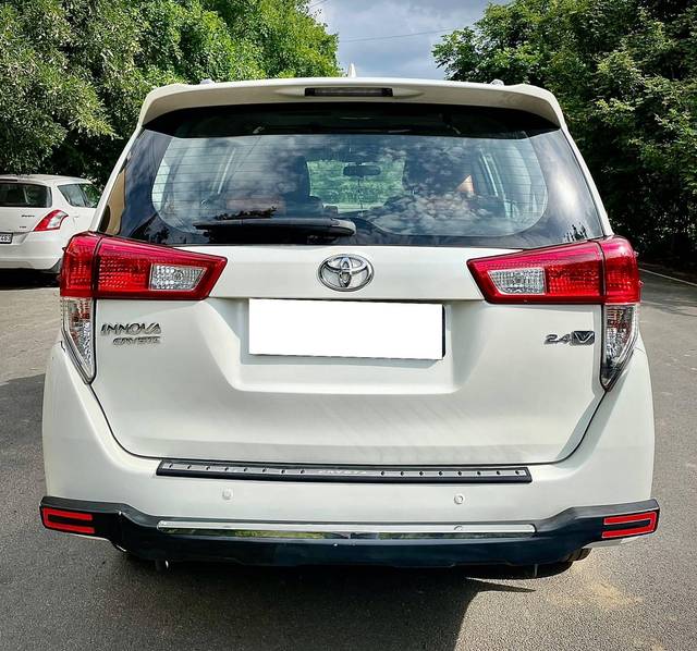 https://images10.gaadi.com/usedcar_image/4625384/original/processed_314ad602585d465c0d7a0d2976dce6e8.jpg?imwidth=6401