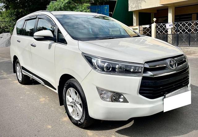 https://images10.gaadi.com/usedcar_image/4625384/original/processed_d8b78bbdb763828590f9667971966abd.jpg?imwidth=6400