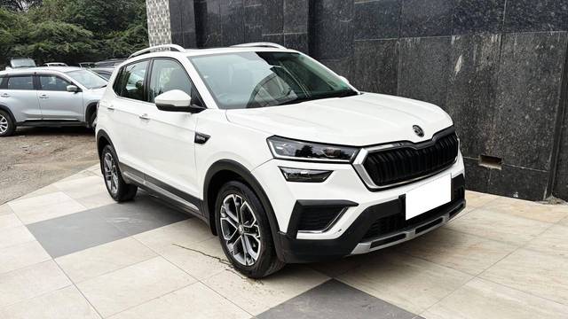 https://images10.gaadi.com/usedcar_image/4625390/original/processed_f04d31b60ee0f8a25f6d44564d9762cd.jpg?imwidth=6400