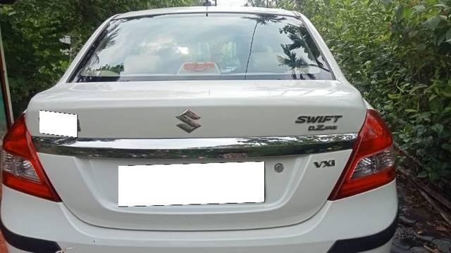 https://images10.gaadi.com/usedcar_image/4625392/original/processed_1585d270-d58e-47f8-9aa5-8592525fe901.jpg?imwidth=6401