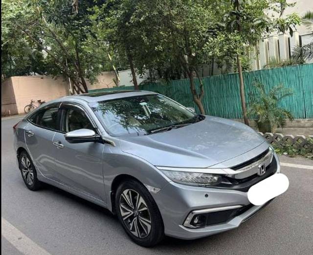 https://images10.gaadi.com/usedcar_image/4625405/original/f0dba001d09d10235548cb45a282ea40.jpg?imwidth=6400