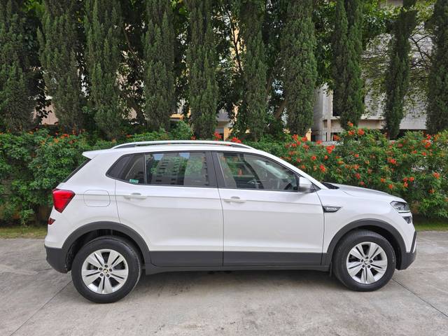https://images10.gaadi.com/usedcar_image/4625414/original/processed_bbd00c93d010bb19923fc075dc11d2bc.jpg?imwidth=6401