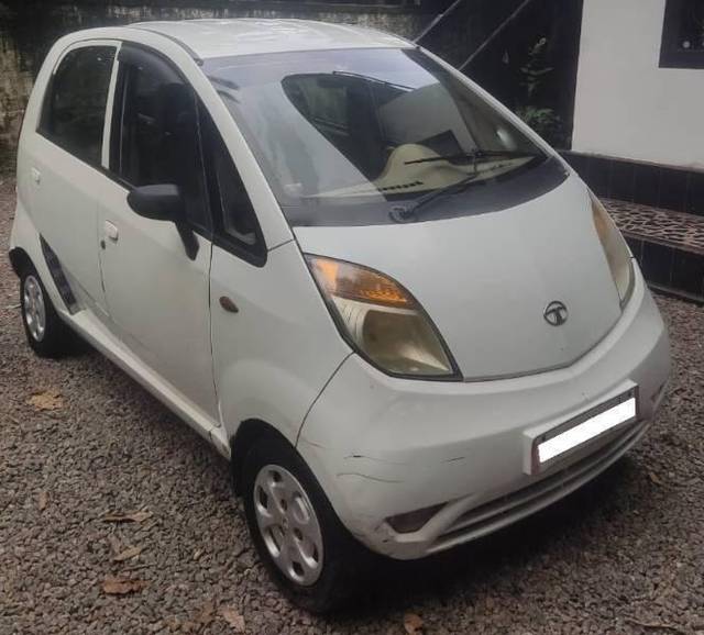 https://images10.gaadi.com/usedcar_image/4625417/original/processed_processed_94edb6ed-e9ef-48c6-a499-855975fd3cad.jpg?imwidth=6400