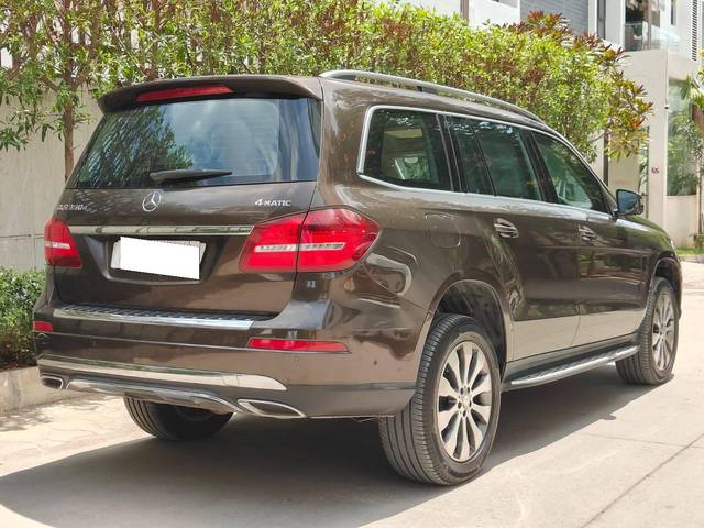 https://images10.gaadi.com/usedcar_image/4625434/original/processed_181aa846ed50f81676b1fecb9f646716.jpg?imwidth=6402