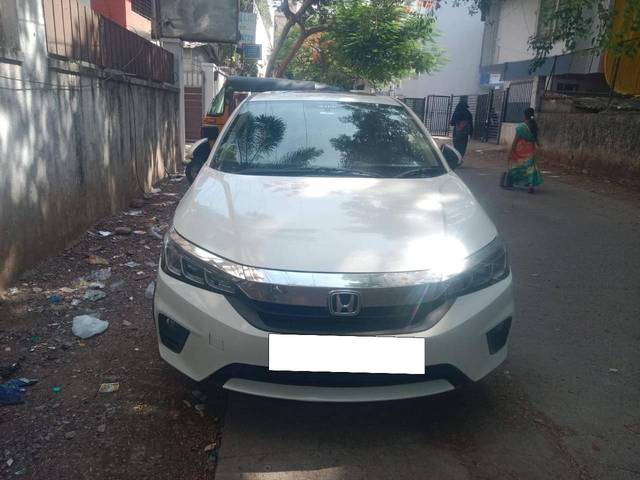 https://images10.gaadi.com/usedcar_image/4625451/original/processed_94dbddbf403eab4fd356aa0a15ac6e77.jpg?imwidth=6400
