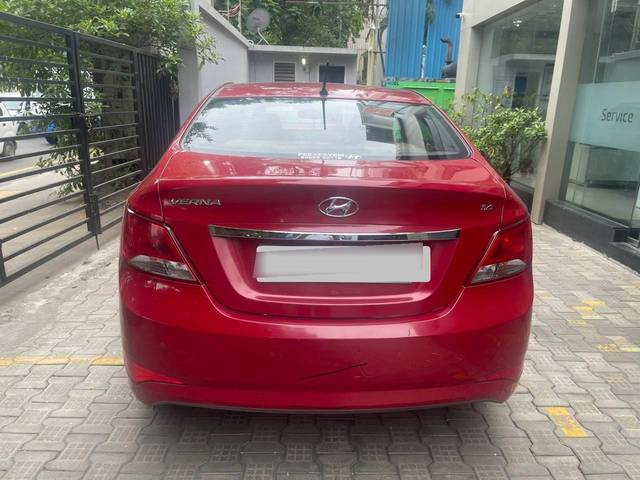https://images10.gaadi.com/usedcar_image/4625456/original/processed_f6376fba0c5237308a2605151616d3db.jpg?imwidth=6401