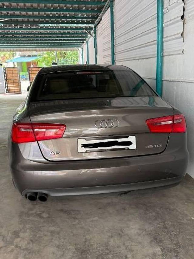 https://images10.gaadi.com/usedcar_image/4625475/original/processed_6c7582c1-9853-4a56-bdd4-b71bfab57911.jpeg?imwidth=6401