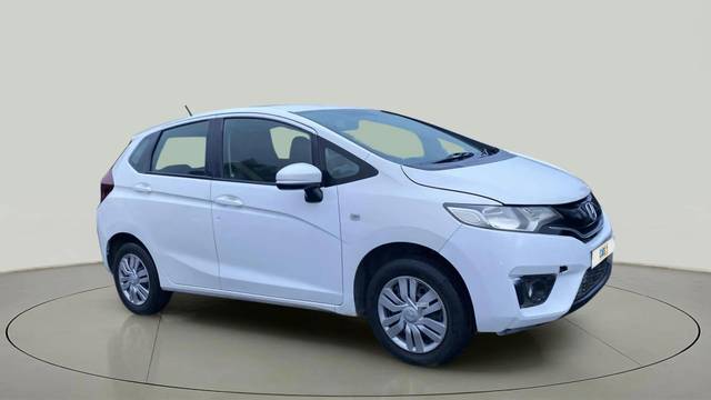 https://images10.gaadi.com/usedcar_image/4625492/original/1aca8fba86a37f74486005b7297f961d.jpg?imwidth=6400