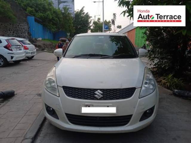 https://images10.gaadi.com/usedcar_image/4625502/original/51112ed8a3bca3c9629901745db6a611.jpg?imwidth=6400