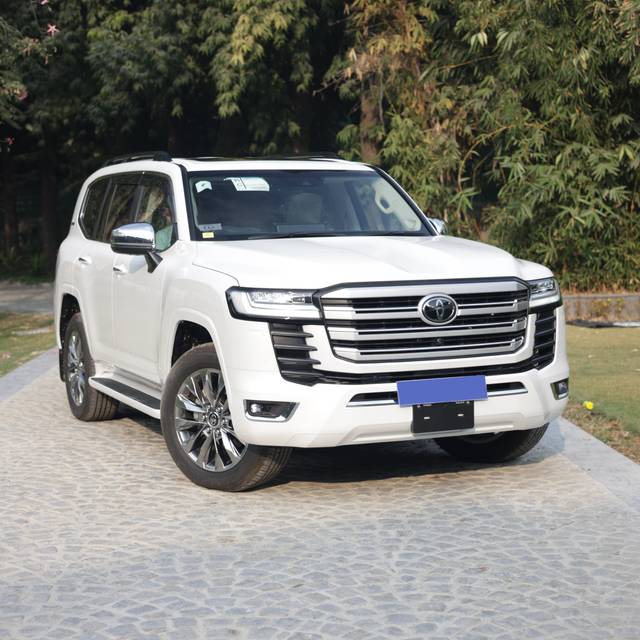 https://images10.gaadi.com/usedcar_image/4625508/original/3949c50cde538801c9bda5e798f6362b.jpg?imwidth=6402