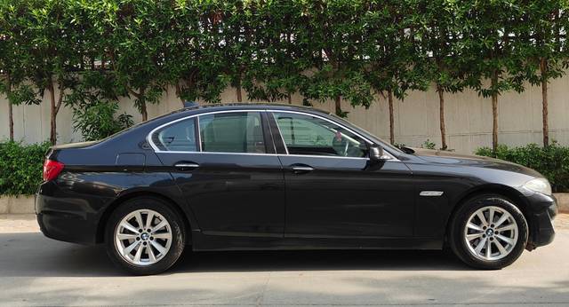 https://images10.gaadi.com/usedcar_image/4625509/original/processed_99b2b5ffa99d64b48799b8df299f5aea.jpg?imwidth=6401
