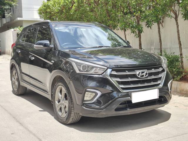 https://images10.gaadi.com/usedcar_image/4625513/original/processed_f377c4082308b45ebade03b692f25c57.jpg?imwidth=6400