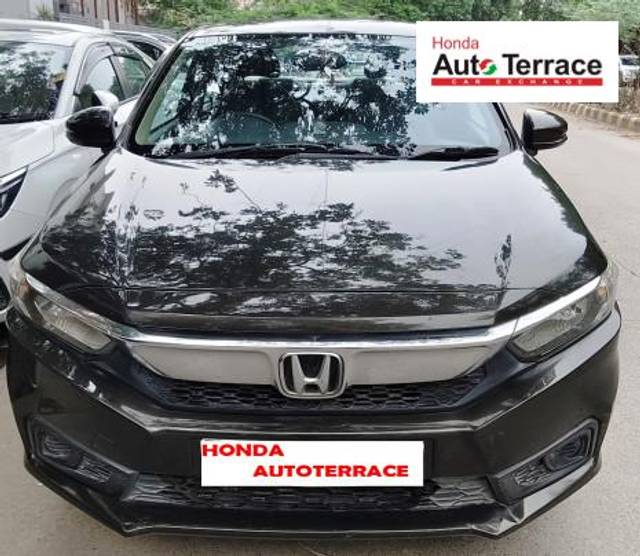 https://images10.gaadi.com/usedcar_image/4625515/original/6d862fa2ebaf97beb939294775a2c483.jpg?imwidth=6400