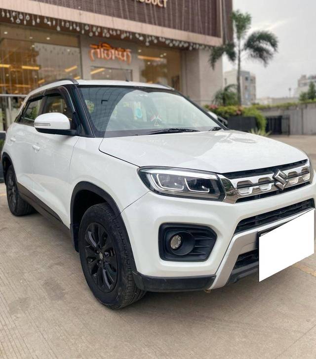 https://images10.gaadi.com/usedcar_image/4625577/original/processed_ec4d657e34ae806bacc6a41114150a41.jpg?imwidth=6400