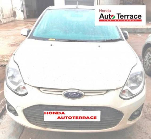https://images10.gaadi.com/usedcar_image/4625579/original/d303a3e8c8b1b756b32da160ea259393.jpg?imwidth=6400